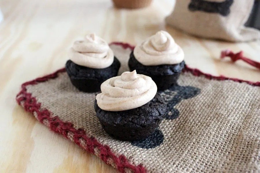 Carob Pupcakes Dog Treat Recipe