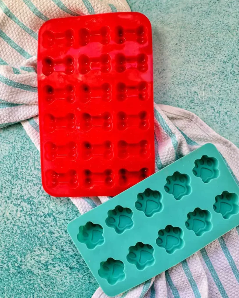 Frozen Peanut Butter Banana Dog Treats